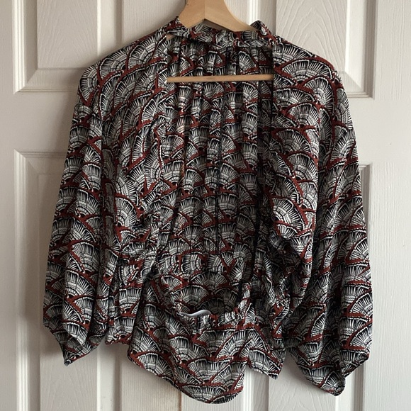 •APIECE APART Elegant Black and Red Patterned Women's Top Cutout - Picture 5 of 16